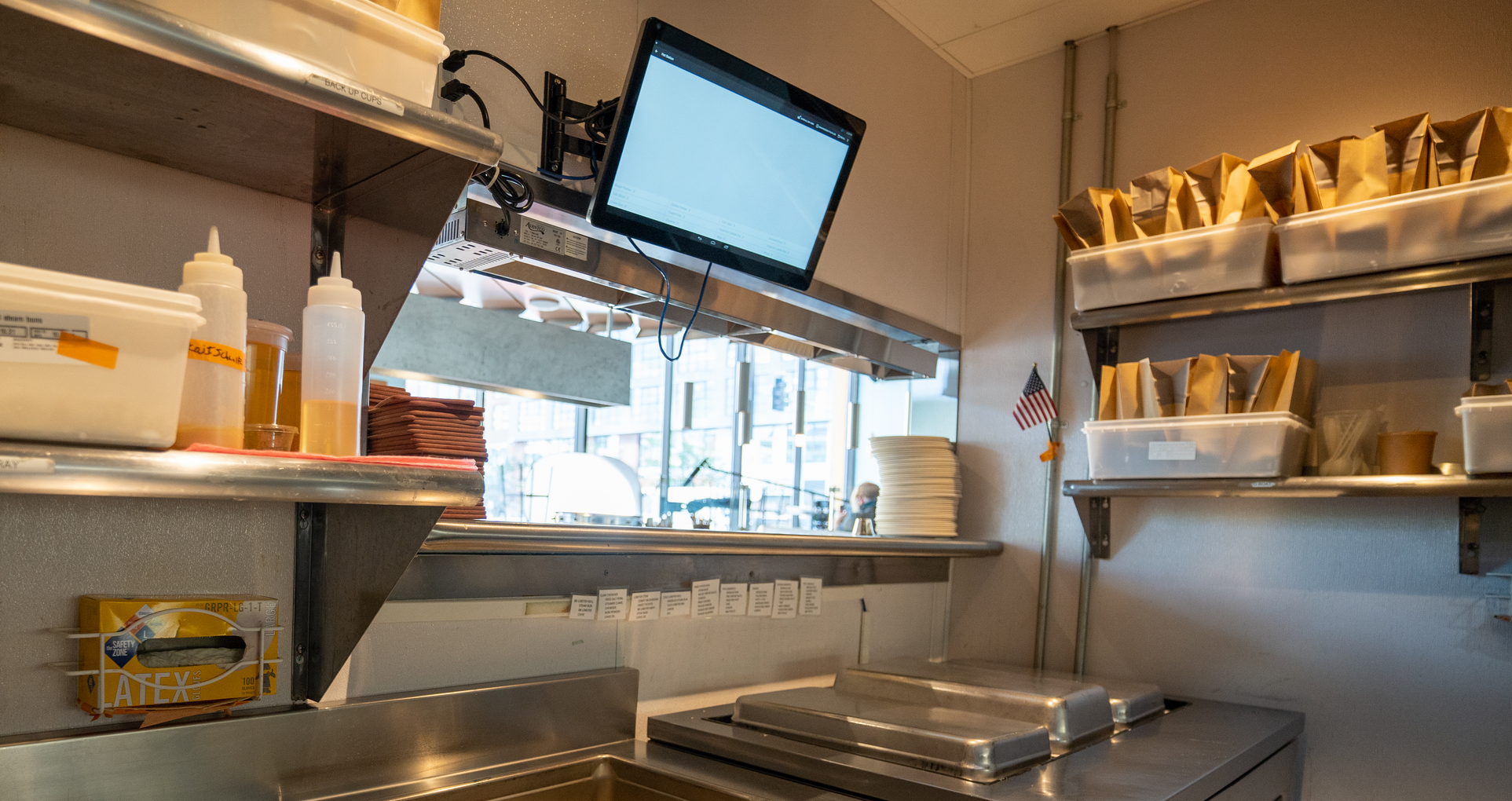 The Essential Guide to Specialized Storage Solutions in Saudi Arabia: Restaurants, Wholesalers, Retailers & Electronics